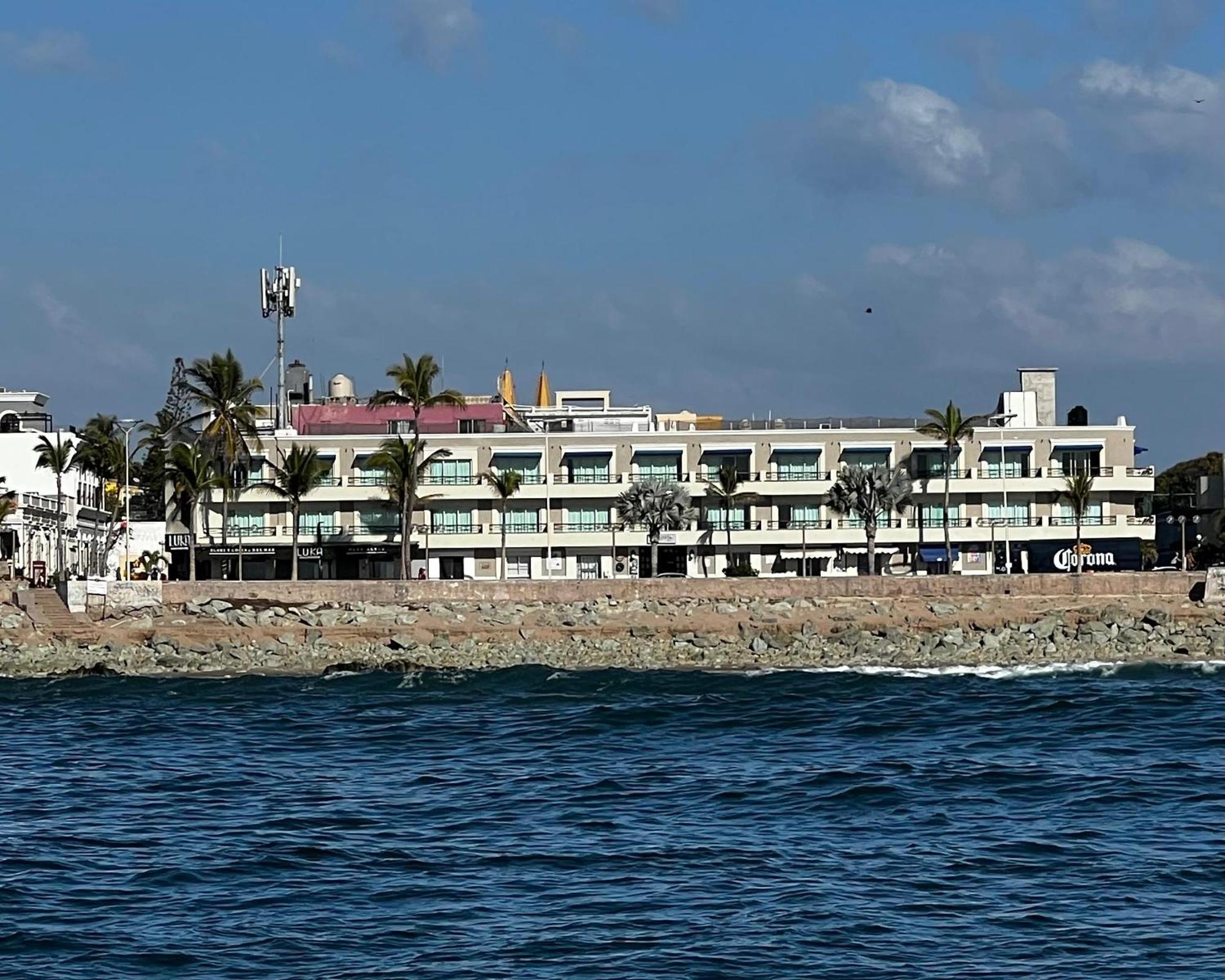 Hotel La Siesta Malecon Mazatlán Exterior foto
